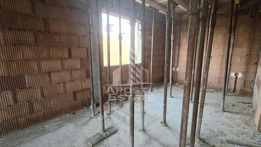 Jumatate de duplex pe parter cu 3 camere si 2 bai, Sag - 6