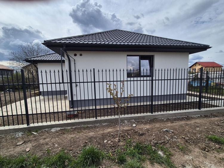 Casa de vanzare Afumati Ilfov, parter teren 300mp - 1