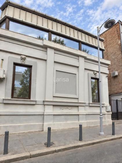 Zona Piata Romana vila interbelica 10 camere