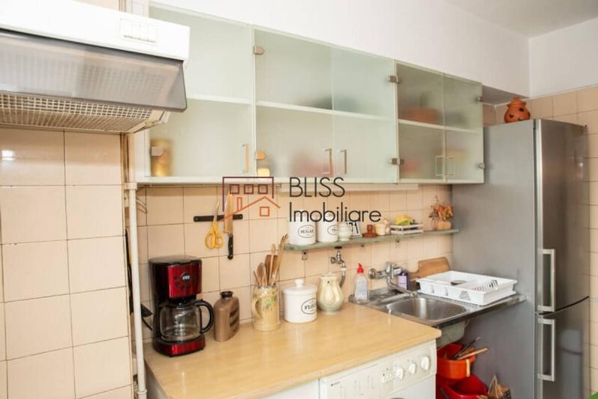 Apartament 3 camere în zona Titulescu - 11