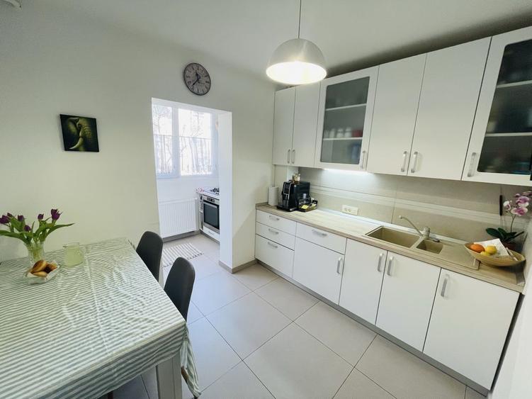 Apartament 3 camere Alfa 89 mp decomandat centrala parcare PROPRIETAR - 1