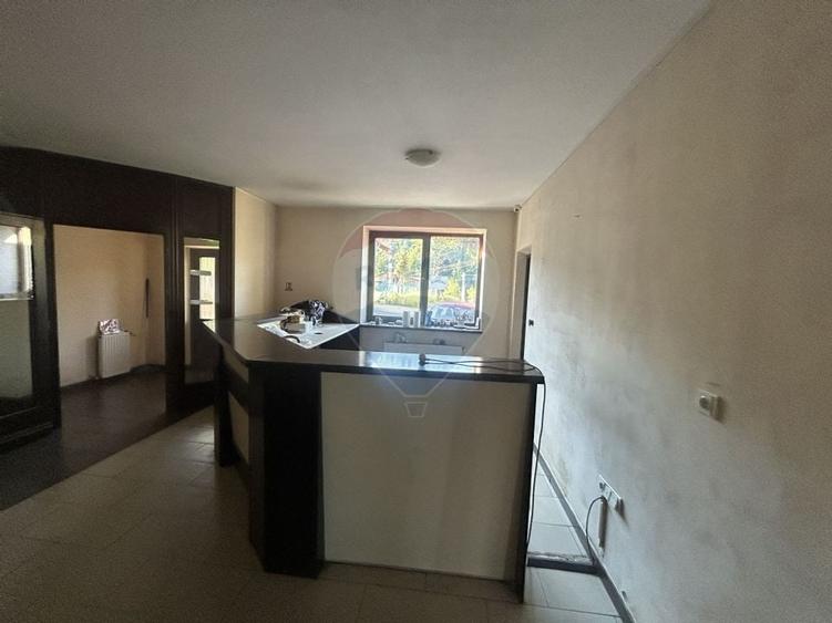 Hotel / Pensiune cu 30 camere de vanzare in zona Nord - 35