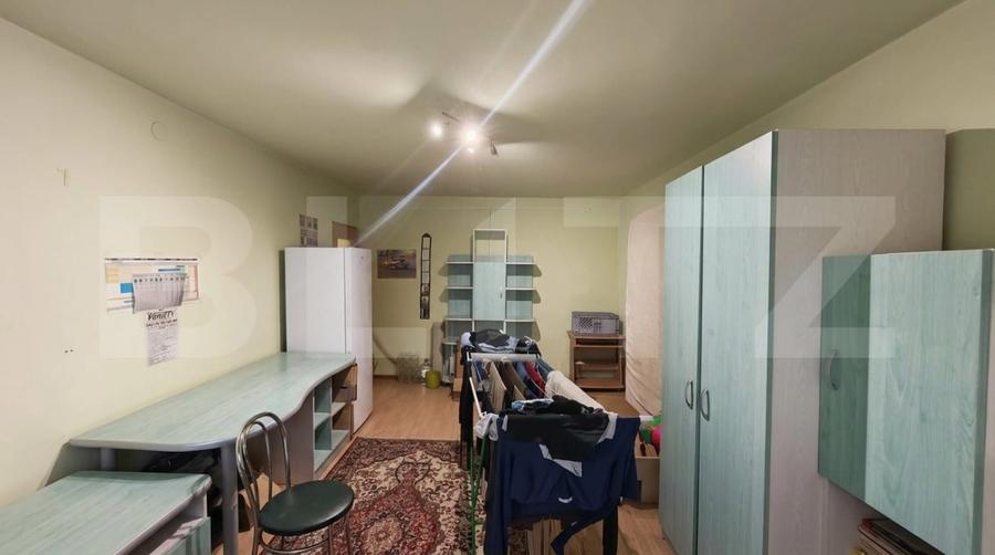 Apartament cu 3 camere decomandat, mobilat în Dragoș Vodă