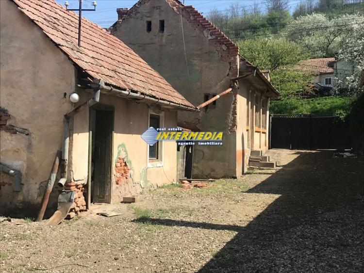 Casa de vanzare in apropiere de Alba Iulia zona Teleac - 4