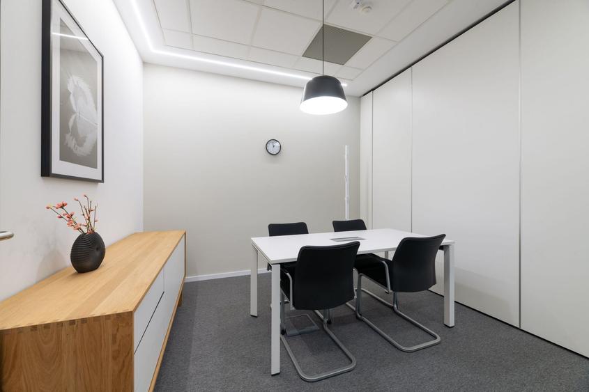 Birou privat pentru 1 persoană – Regus Iulius Business Centre - 4