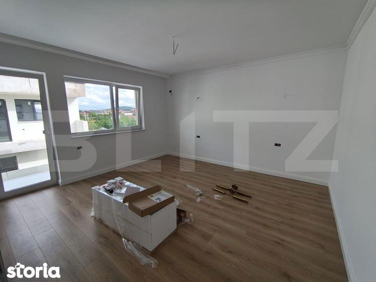 Apartament modern pe doua niveluri in Sanmartin loc de parcare/gradina - 2