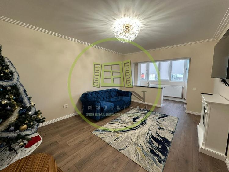 Apartament 3 camere, 75 mp, cartier Craiovita Noua, zona Scoala Elena Farago - 1