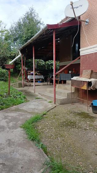 Casa de vanzare (parter + etaj) - 3
