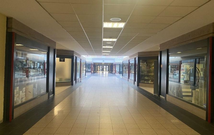 Spatii comerciale de inchiriat World Trade Center - 3