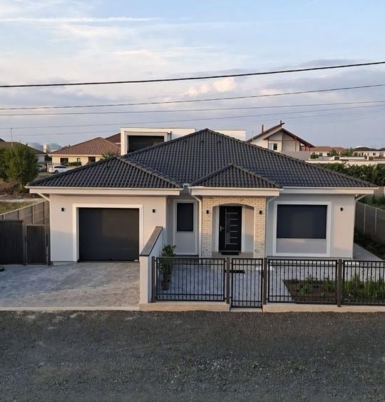 Locuinta individuala cu garaj- in stil mediteranean - 1