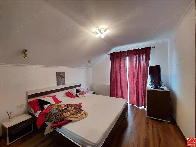 Casa mare pentru 2 familii sau pentru afacere - 12