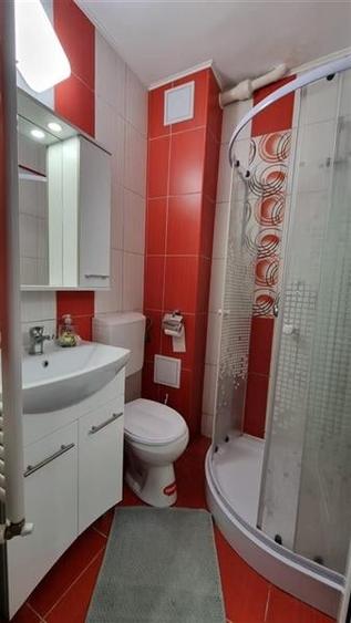 tiglina 1 A5 etaj 2 - 8