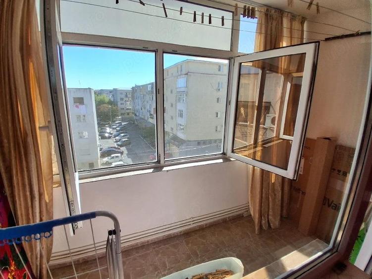 Apartament de vanzare - 3