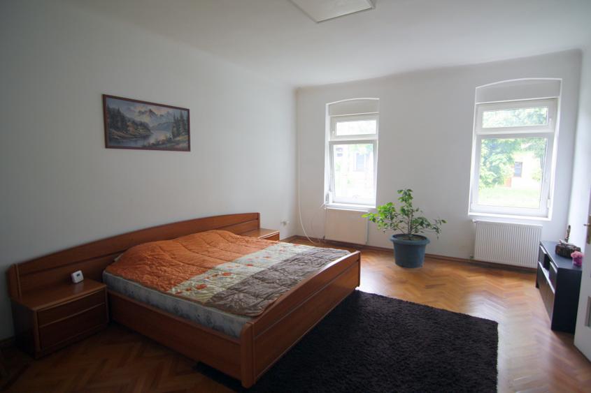 Proprietate renovata, ideala Apart-Hotel, Clinica, Birouri, curte generoasa. - 11