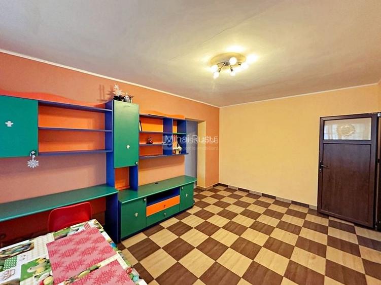 Tatarasi, 4 camere spatios, parter, disponibil imediat Tatarasi, 4 camere spatios, parter, disponibil imediat