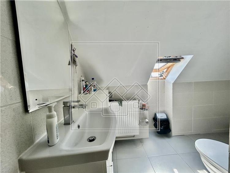 Casa individuala de vanzare in Sibiu, 373mp teren, 8 camere, zona buna - 17