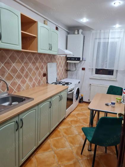 Ofer spre inchiriere apartament cu trei camere, renovat, mobilat si utilat - 4