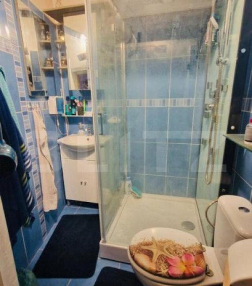 Casa cu 2 corpuri in curte, individuala, 7 camere, 150 mp, - 10