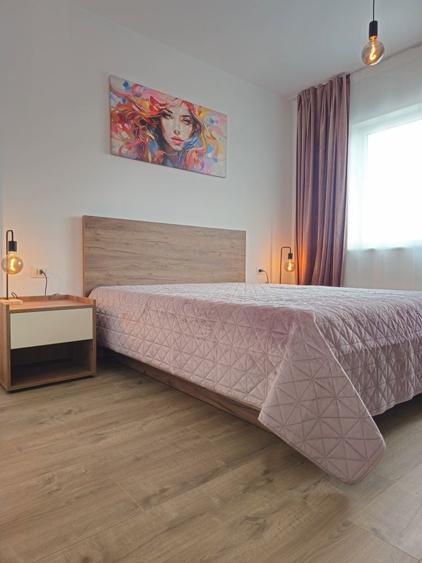 Inchiriez apartament 2 camere etaj 2, lift, Focsani zona Garii regim hotelier 300 - 1
