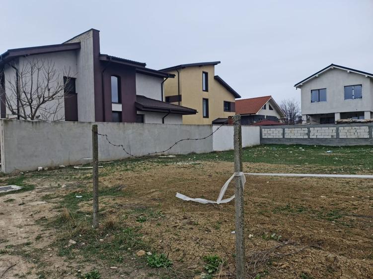 Teren de vanzare in Palazu Mare zona spital - 12