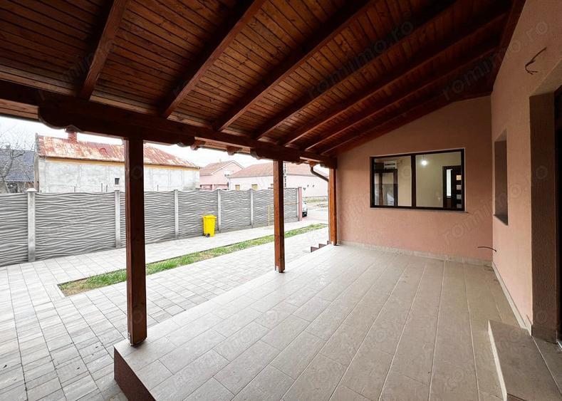 Casa familiala de vanzare in localitatea Santion, jude?ul Bihor - 3