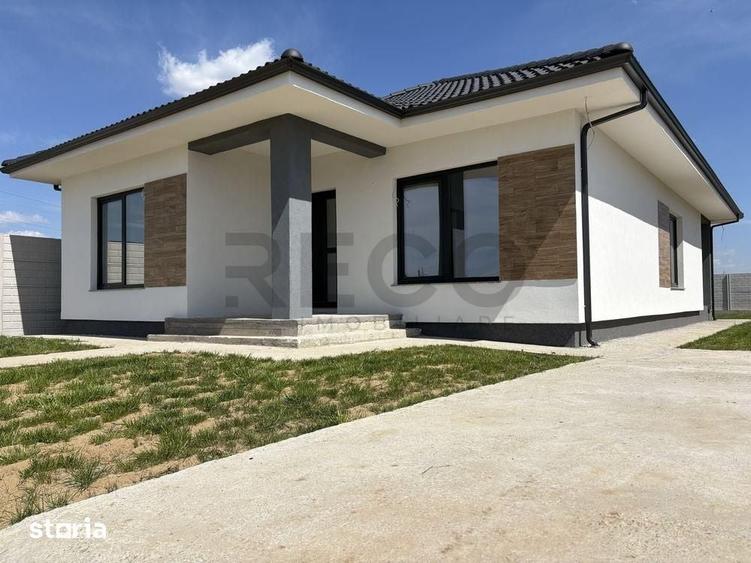 Casă cu 3 camere cu Teren 553 Mp în Sântandrei