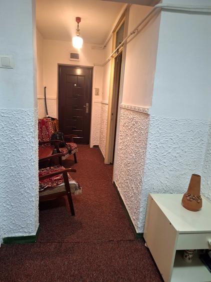 Apartament cu 3 camere decomandat în Precista