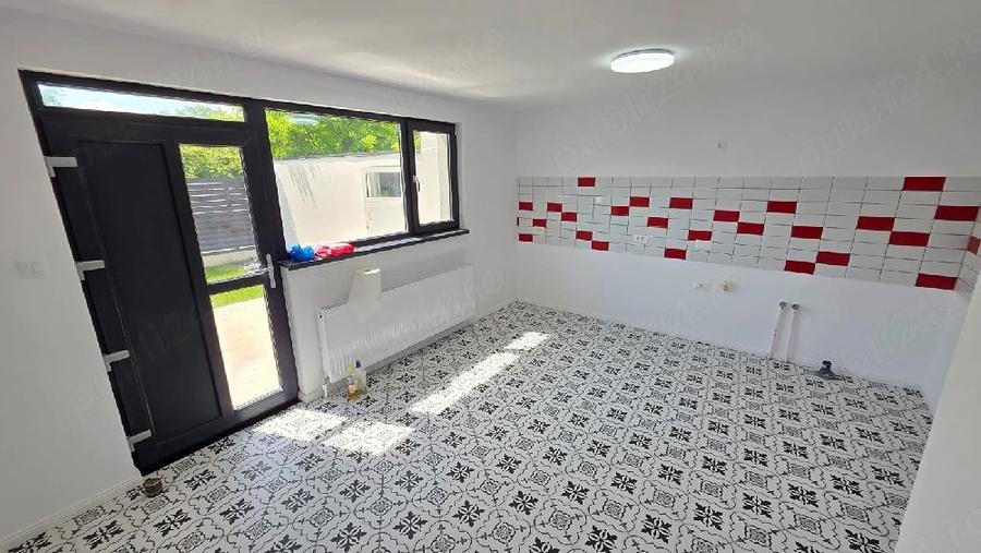 Casă cu Teren 650 Mp în Ferești