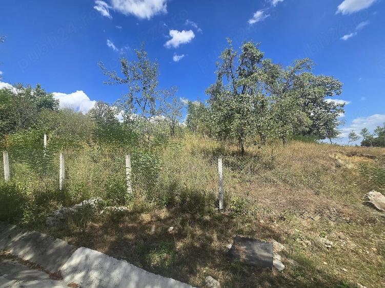Teren de 2063 mp, în Gurasada