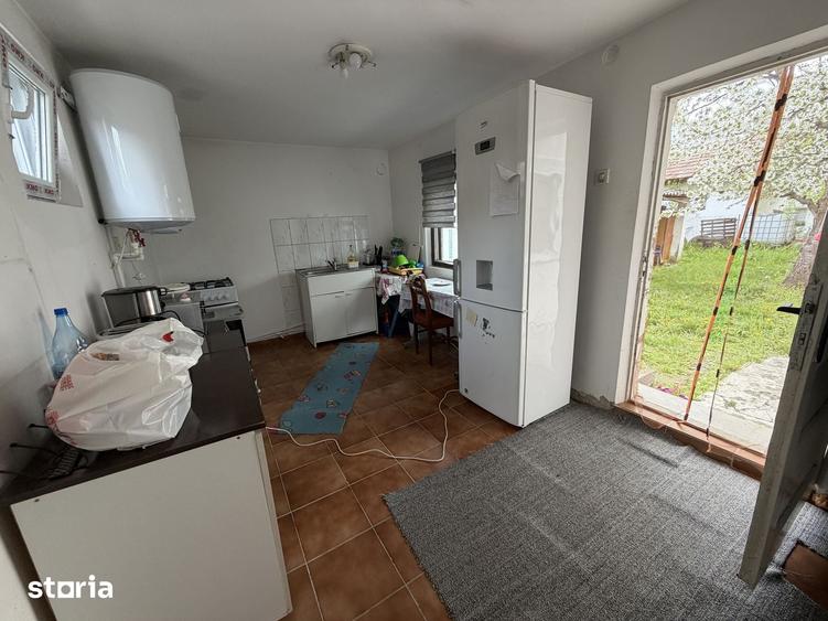 Casă cu 3 camere cu Teren 1320 Mp în Stâlpeni