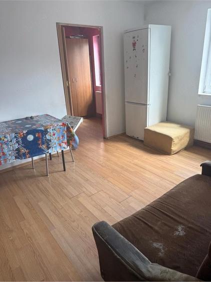Apartament cu 2 camere nedecomandat în Central