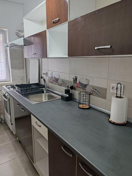Garsonieră decomandată în Central