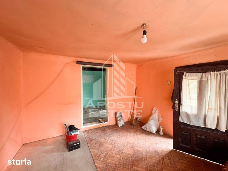 Casă cu 3 camere cu Teren 841 Mp în Central
