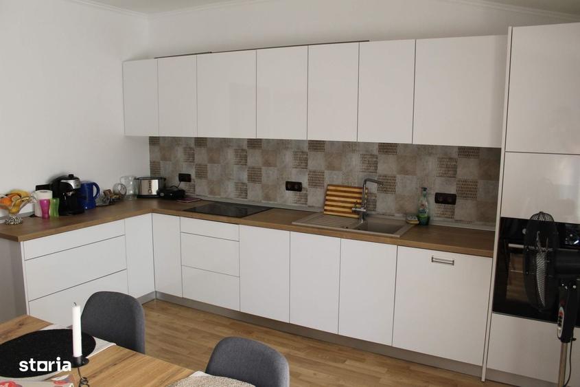 Casa de vanzare + Spatiu Comercial | 220 mp utili | curte 555 mp | - 11