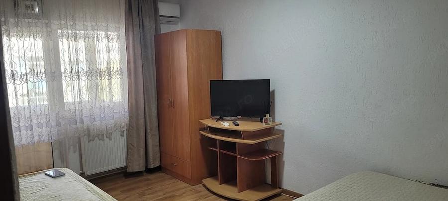 Garsonieră decomandată în Central