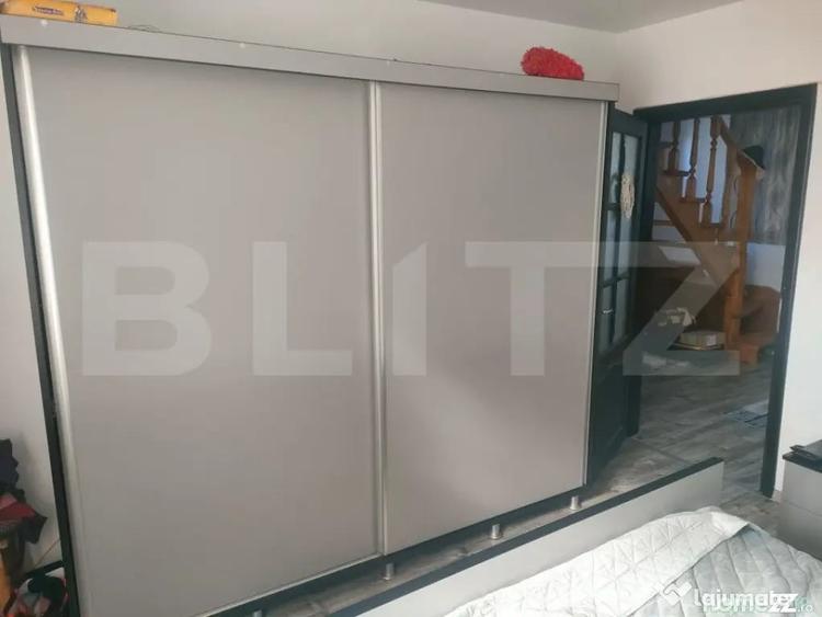 Casă cu 4 camere cu Teren 388 Mp în Siret