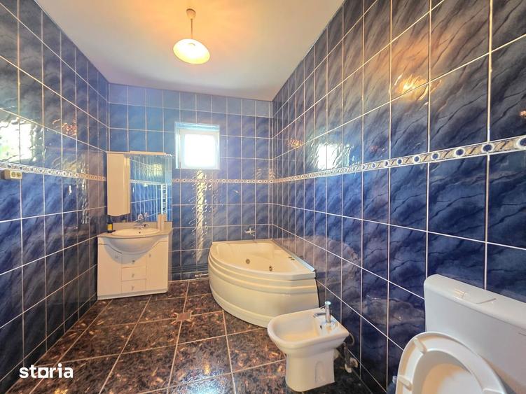 Casă cu 4 camere cu Teren 140 Mp în Central