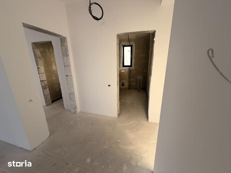 Casă cu 4 camere cu Teren 400 Mp în Berceni