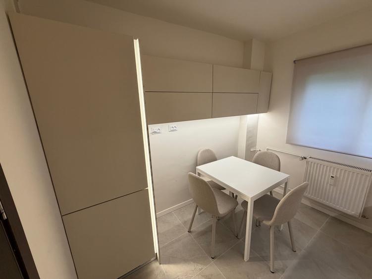 Apartament cu 2 camere semidecomandat în Lizeanu