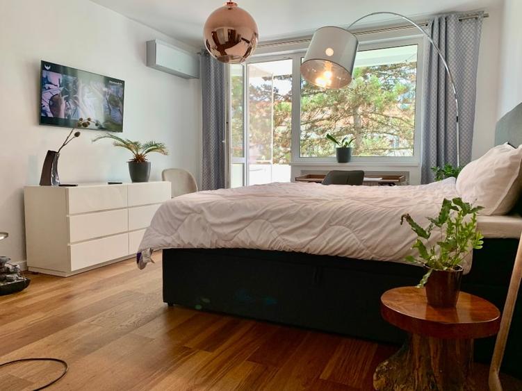 Apartament cu 2 camere decomandat, mobilat în Cornișa