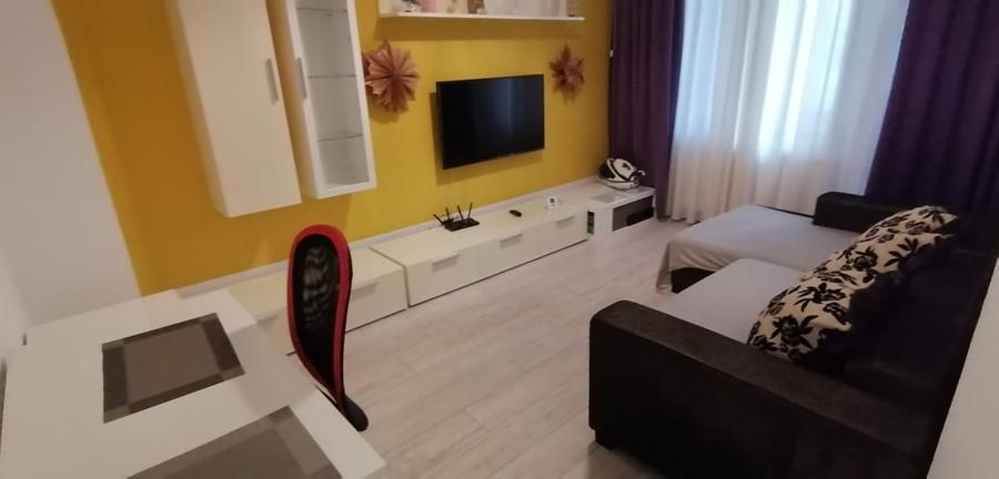 Apartament cu 3 camere decomandat, mobilat în Inel I