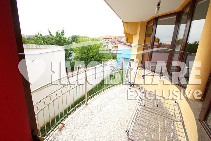 Casă individuală cu 8 camere cu Teren 1174 Mp în Șagului