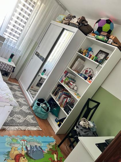 Apartament cu 4 camere decomandat în Crasna