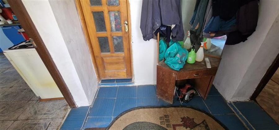 Casă individuală cu 6 camere cu Canalizare în Brebu