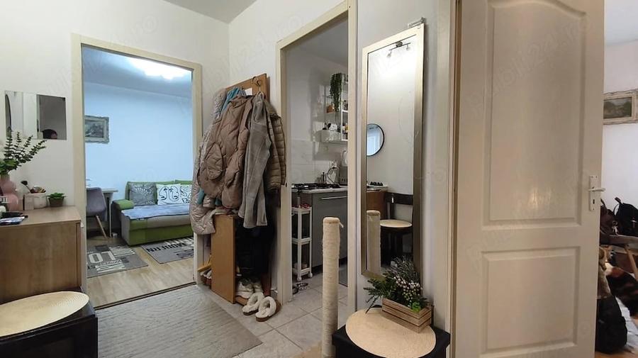 Apartament cu 2 camere decomandat în Piața Centrală