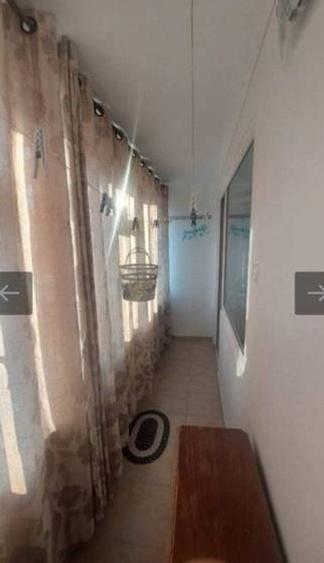 Apartament cu 3 camere semidecomandat, mobilat în Hipodrom