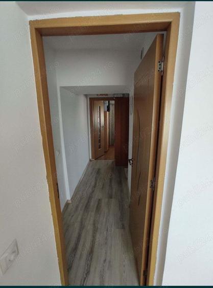 Apartament semidecomandat 3 camere - 6