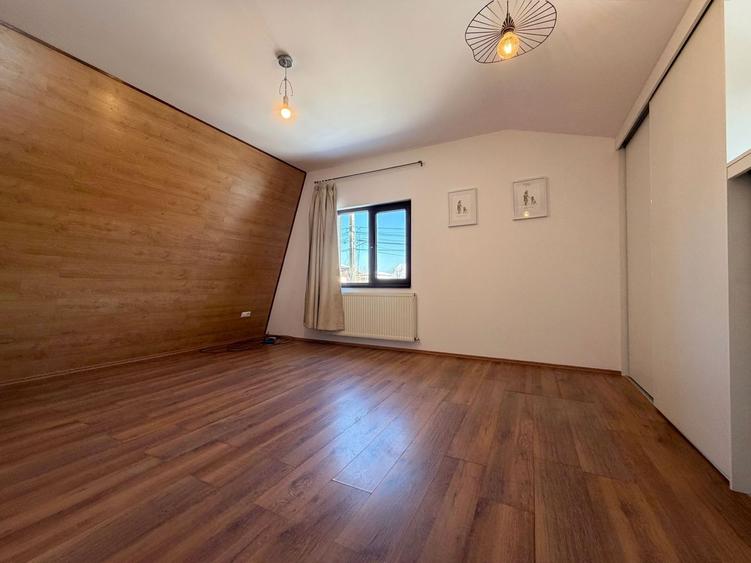 Casa Pretabila Pentru Diverse Activitati - 270 mp - 11