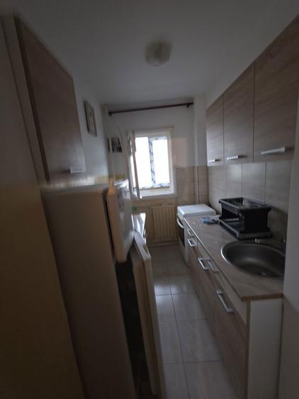 Inchiriez garsoniera 300euro fix la 10min de Unirii LIBERA ! - 5