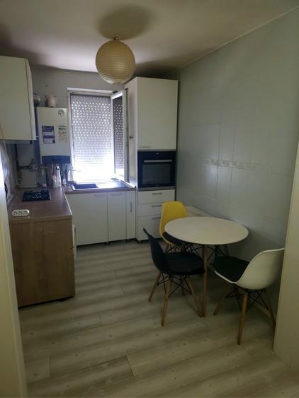 Inchiriez aprtament 2 camere - 4